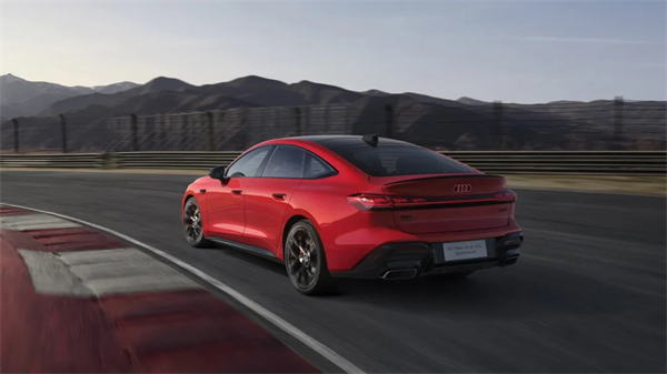 全新上汽奥迪A5L Sportback正式上市，限时臻享价25.99万元起